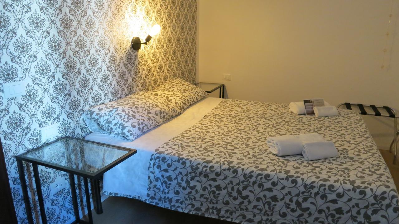 Dante Rooms And Apartment 特伦托 外观 照片
