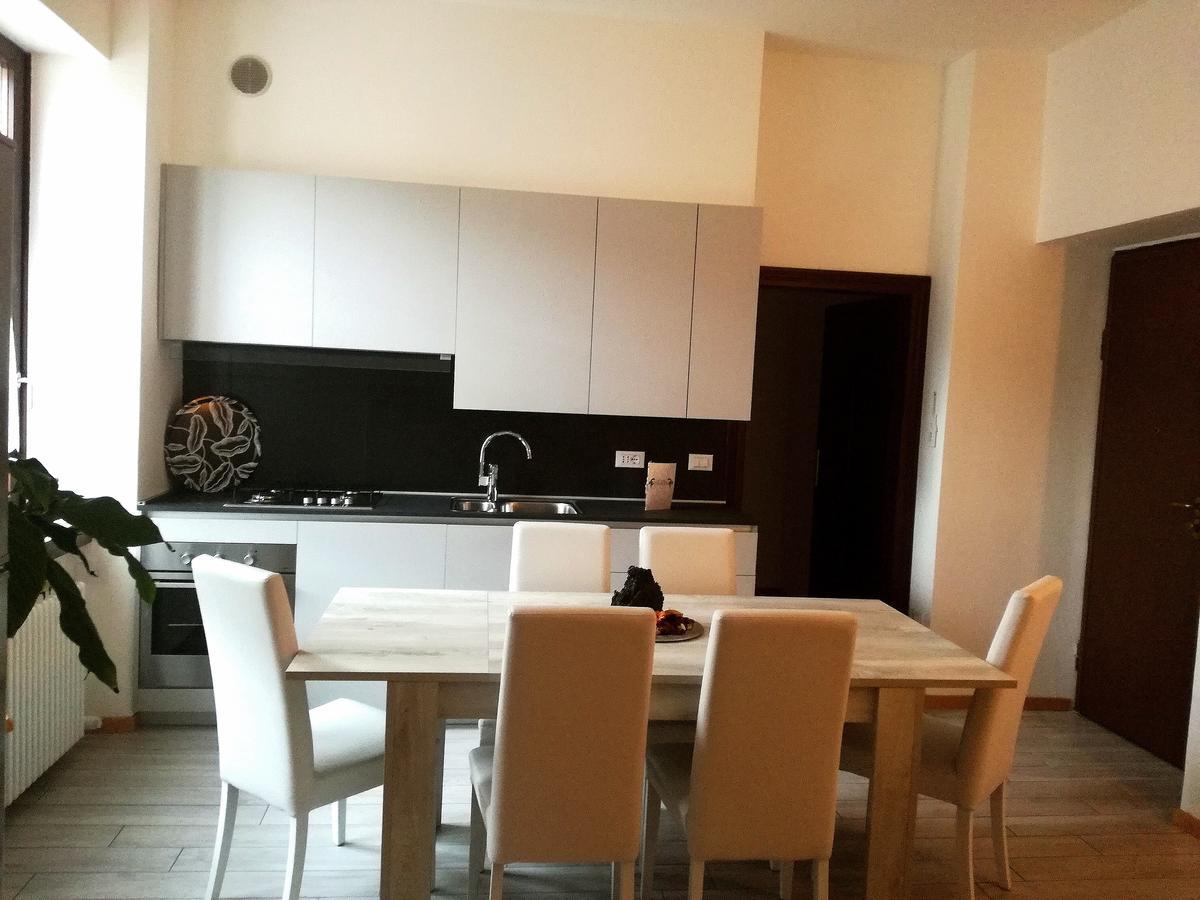 Dante Rooms And Apartment 特伦托 外观 照片